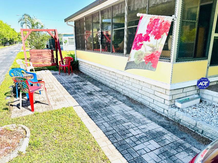 32 Ee Street a Lakeland, FL Mobile or Manufactured Home for Sale